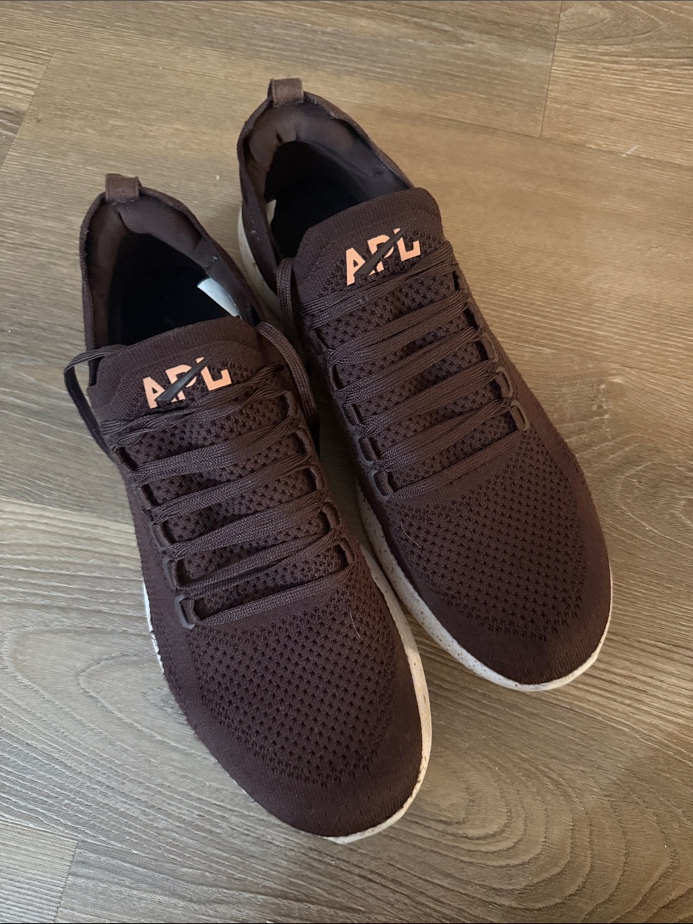 APL men’s techloom breeze brown sneakers